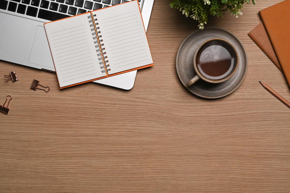 5 stappen om vetvlekken van hout te verwijderen