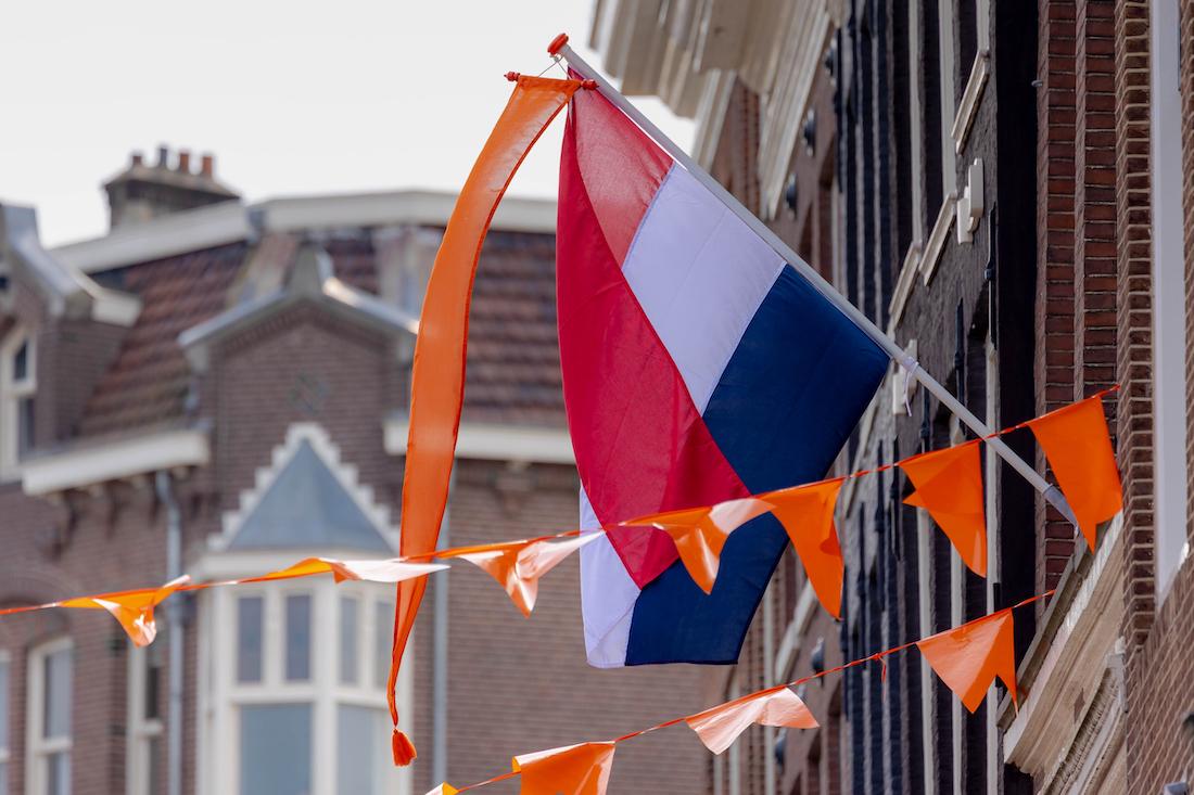 Vlag uithangen: tips voor een veilige én mooie presentatie