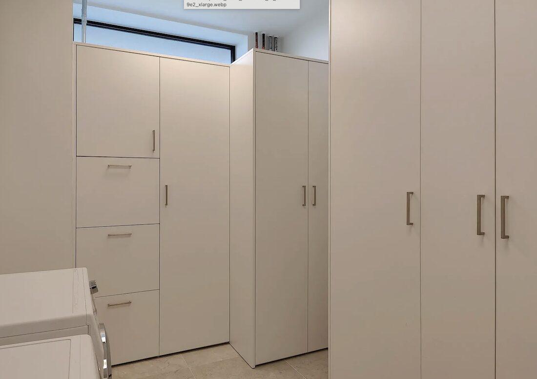 Bijkeuken kast op maat: optimaal gebruik van iedere centimeter